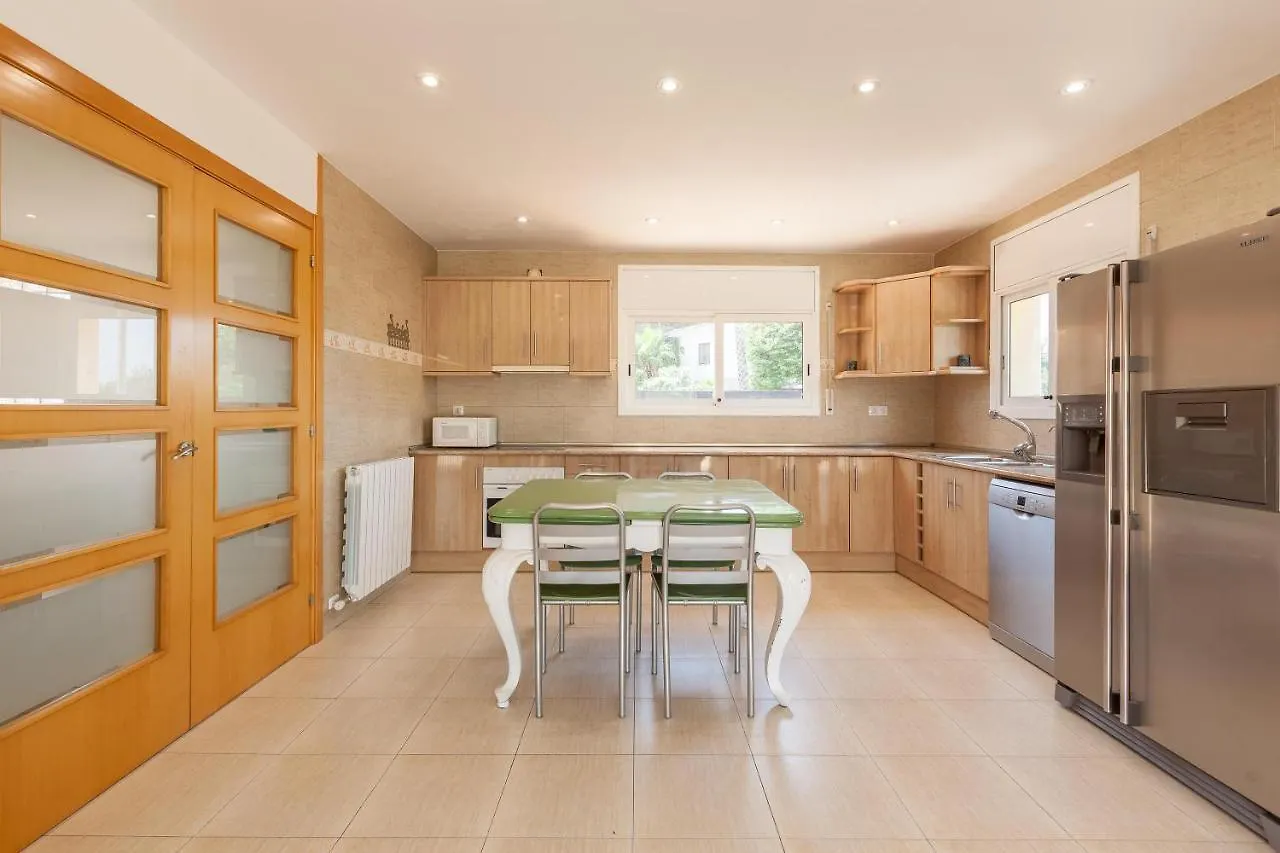 Holiday home Villallop Olivella